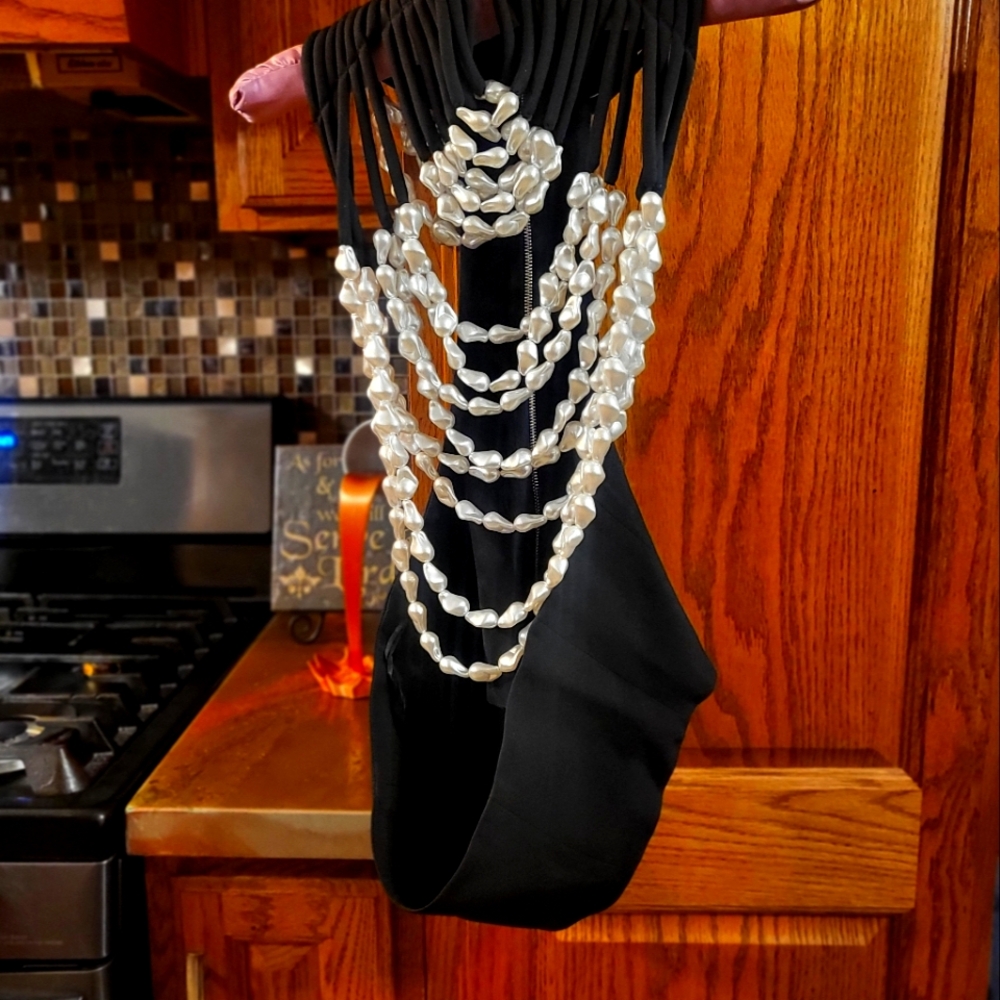 Bead black top